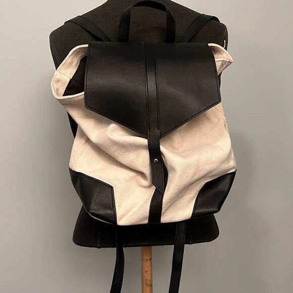 Deux Lux Demi Backpack  - Picture 1 of 8